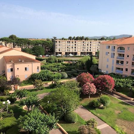 Appartement Spacieux 65M2, Avec Piscine Et Parking เฟรฌูส ภายนอก รูปภาพ