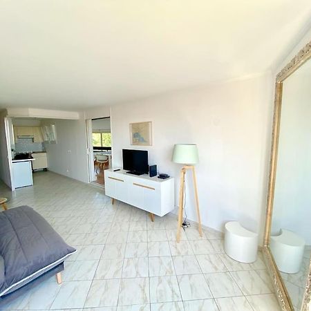 Appartement Spacieux 65M2, Avec Piscine Et Parking เฟรฌูส ภายนอก รูปภาพ