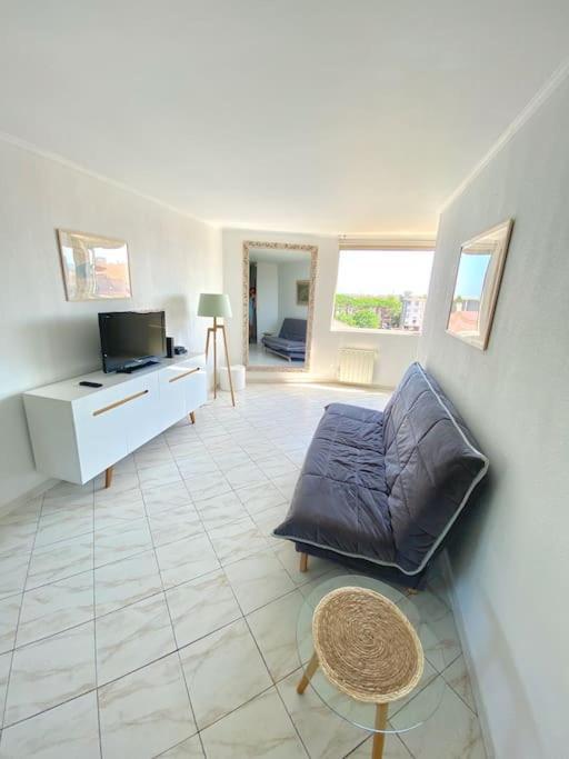 Appartement Spacieux 65M2, Avec Piscine Et Parking เฟรฌูส ภายนอก รูปภาพ