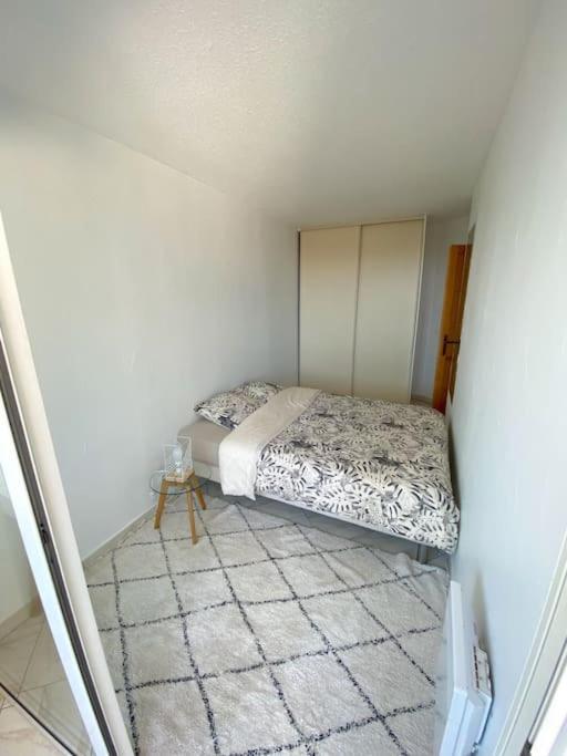 Appartement Spacieux 65M2, Avec Piscine Et Parking เฟรฌูส ภายนอก รูปภาพ